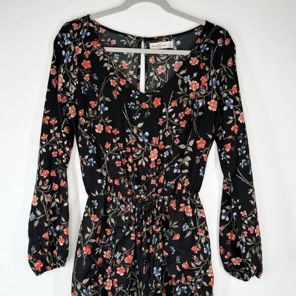 Abercrombie & Fitch Black Floral Ruffle Romper Women’s Size Small - Picture 3 of 10
